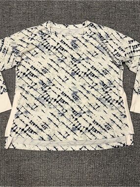 Wonderly Long-Sleeve Tie-Dye Top - Navy & White